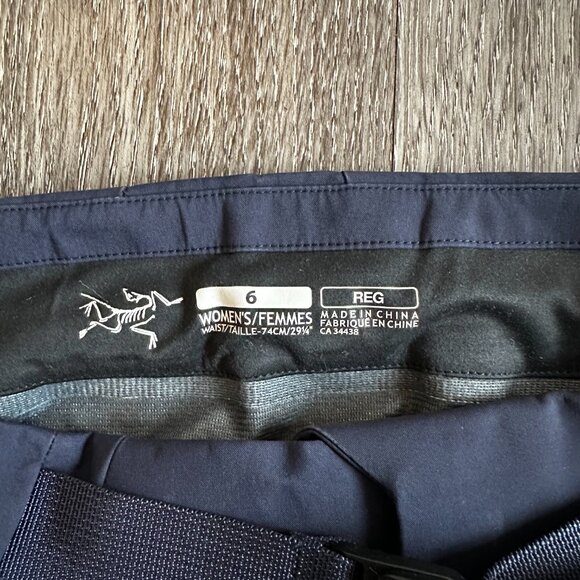 Arc'teryx Women's Navy Pants - Picture 5 of 10